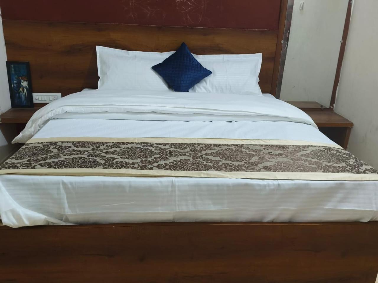 Rudra Hotel 3*