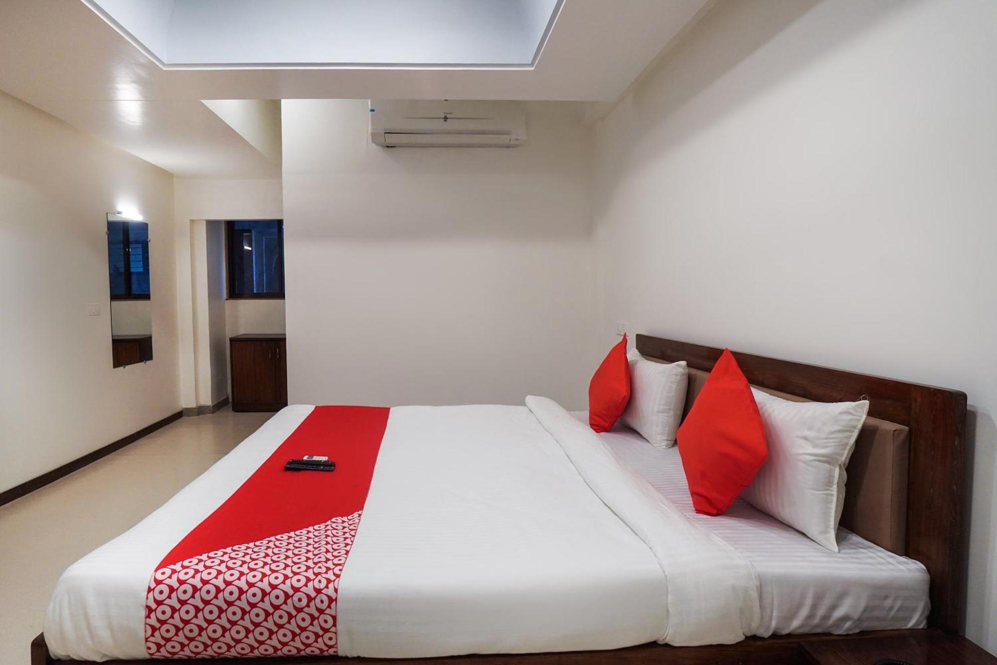 O Shivam Hotel *