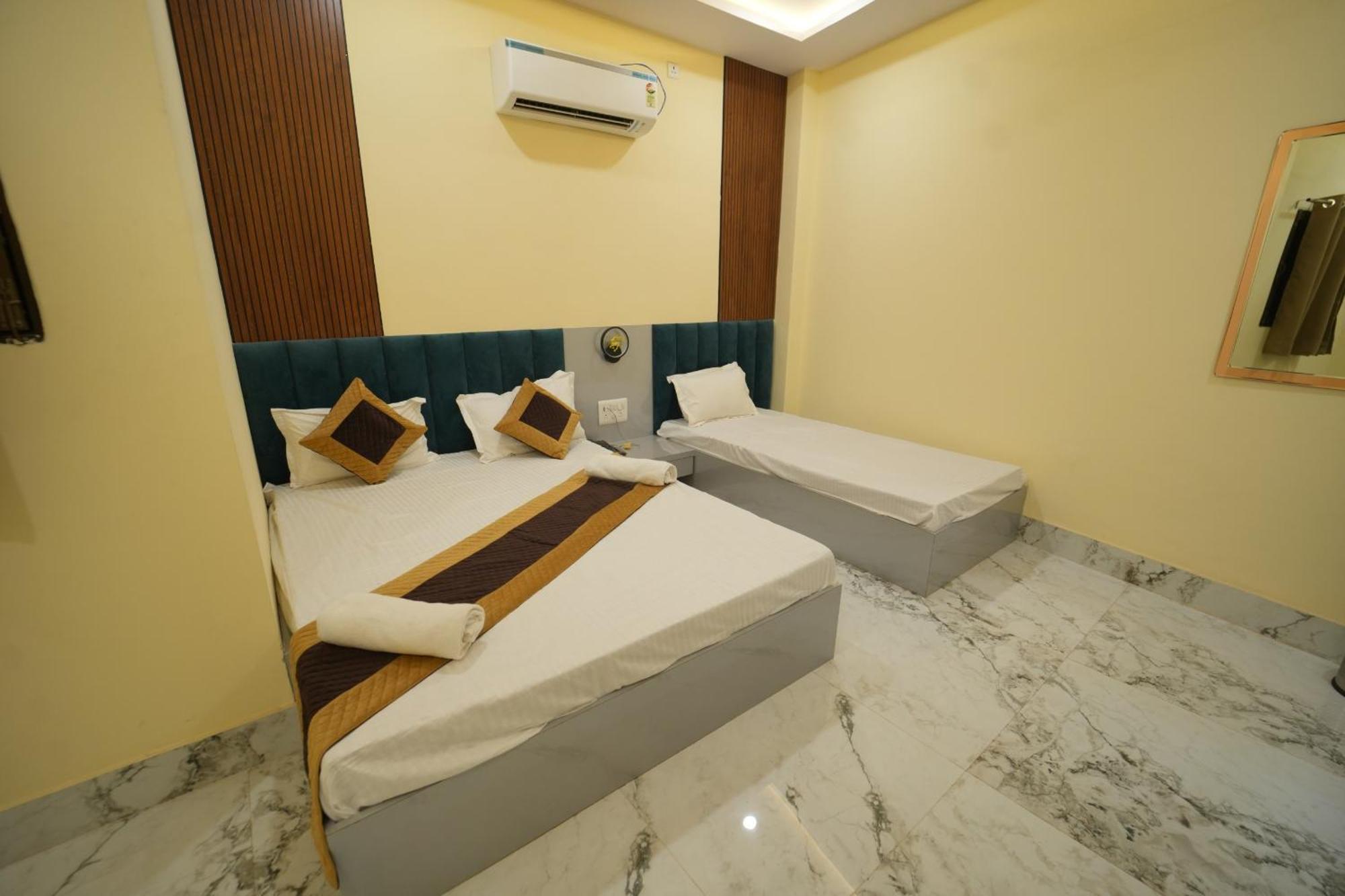 Kashi Pilgrim Hotel 4*