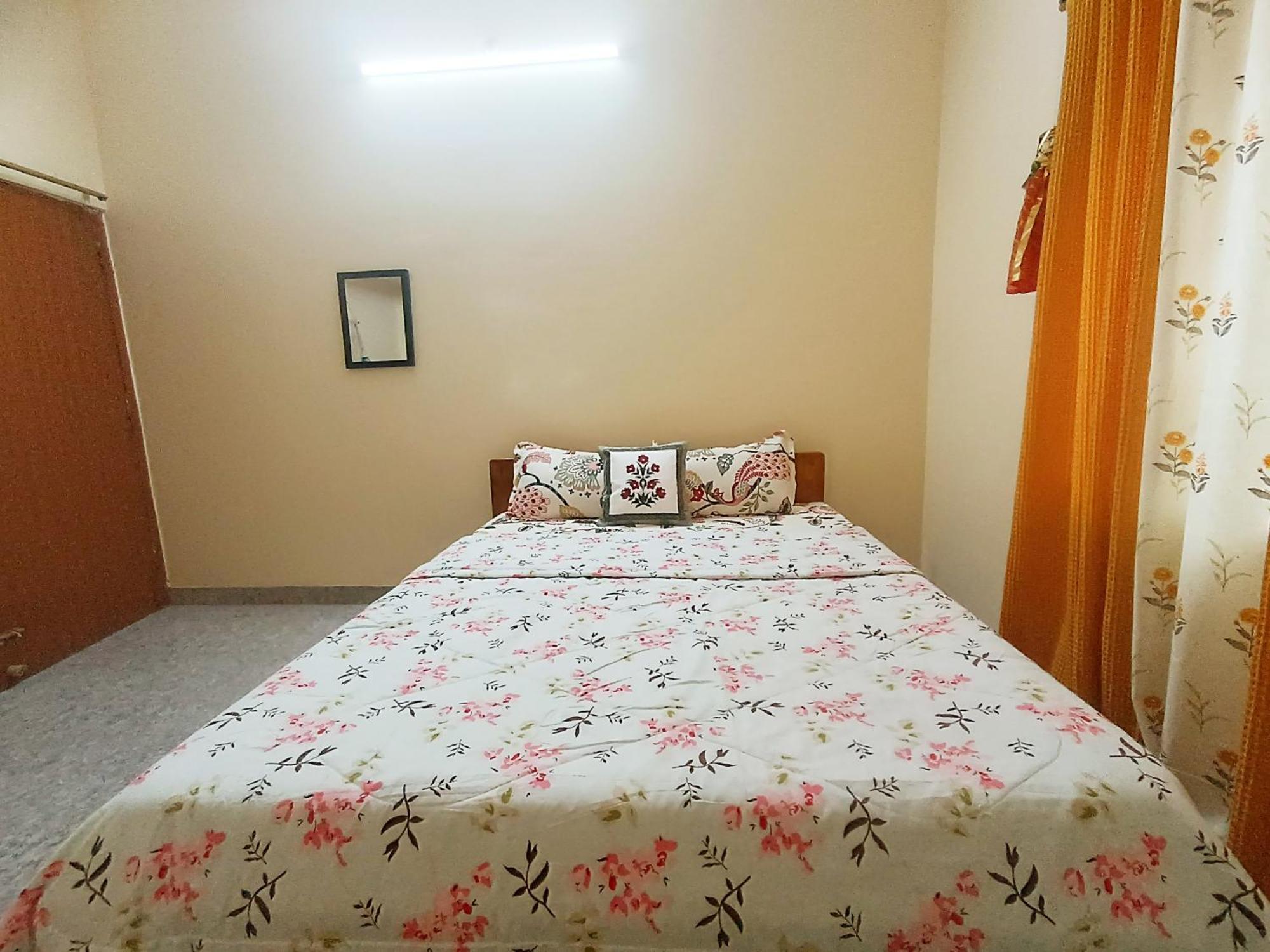 Homestay A In Fursat, Sarnath