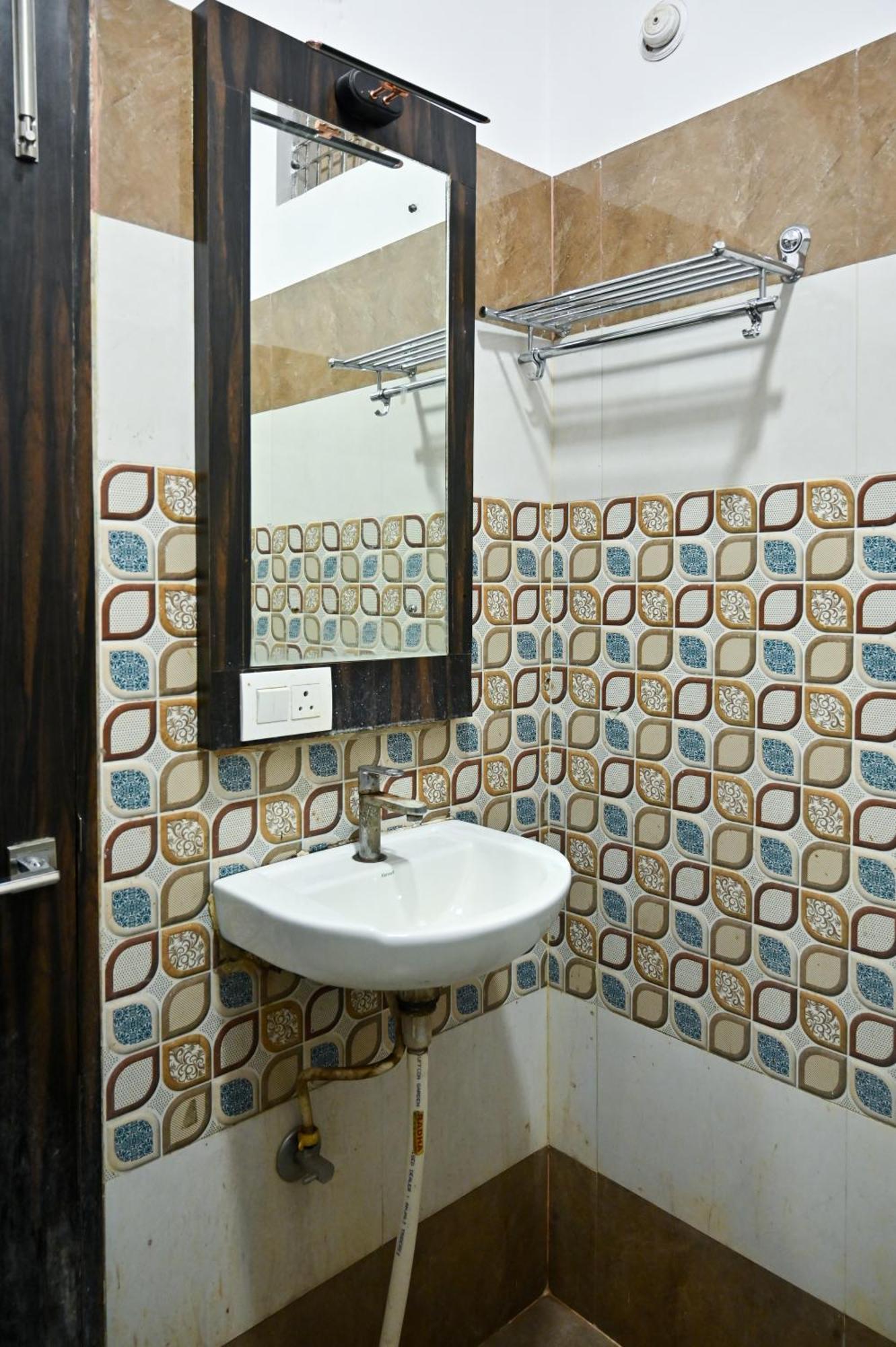 Hotel Hari Gopal 3*