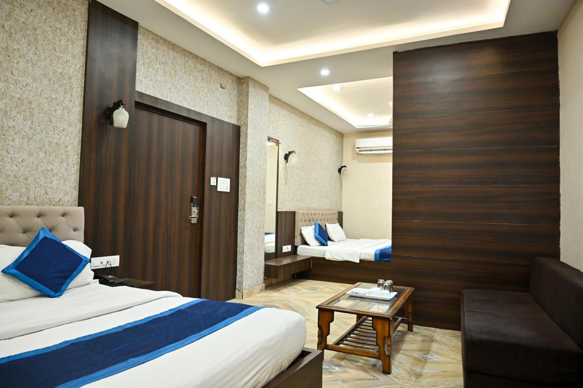 Hotel Hari Gopal 3*