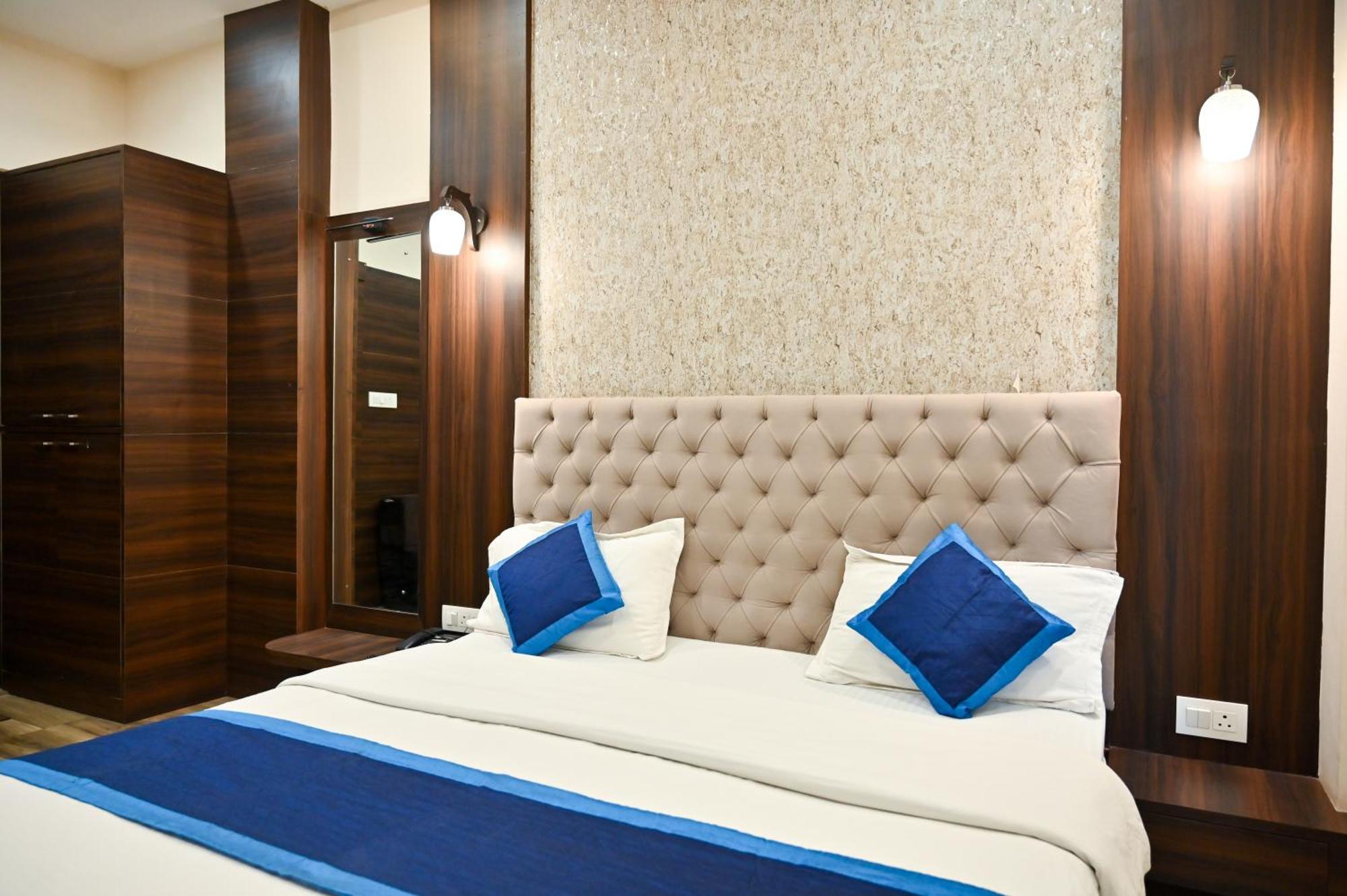 Hotel Hari Gopal 3*