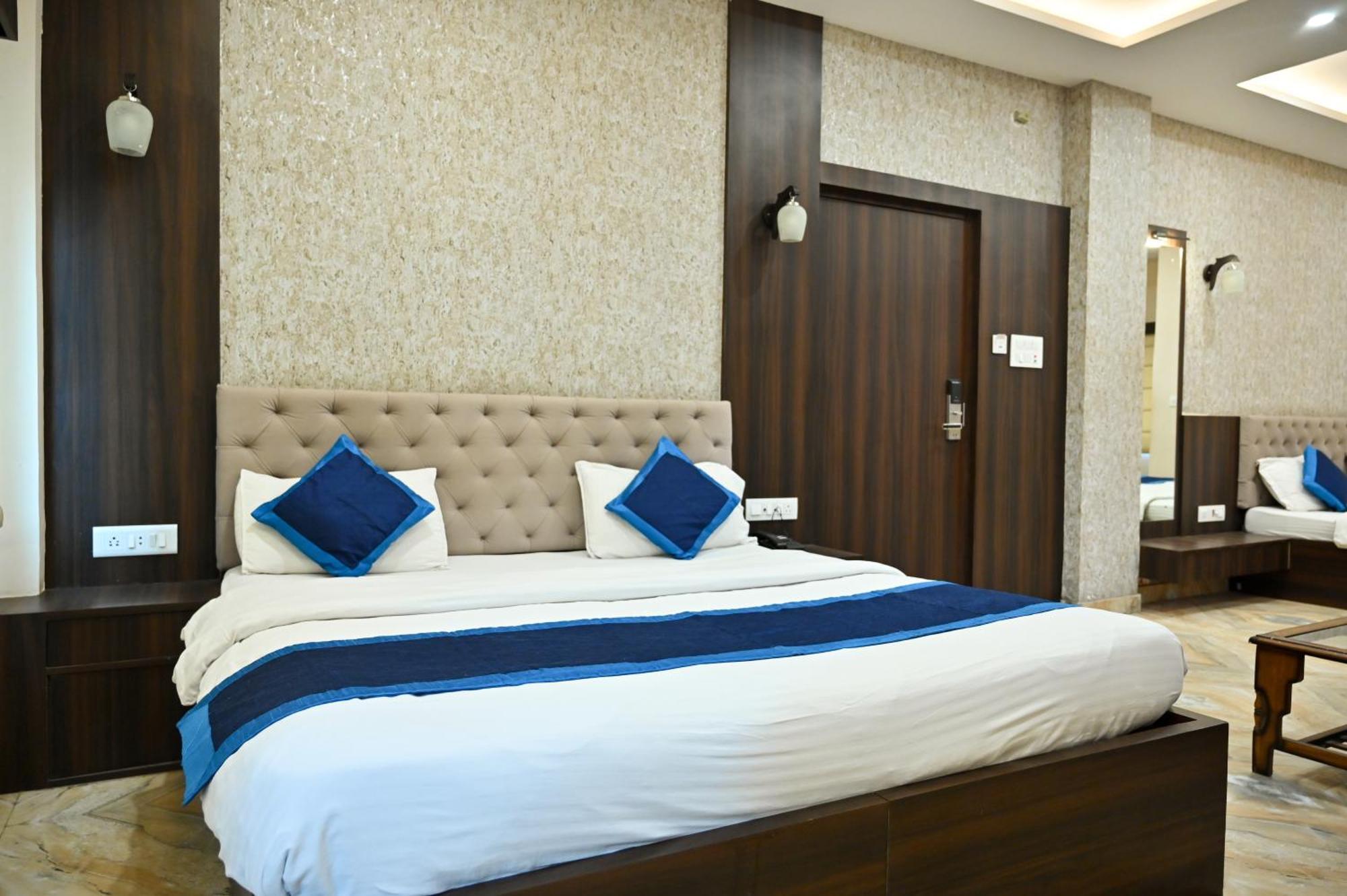 Hotel Hari Gopal 3*