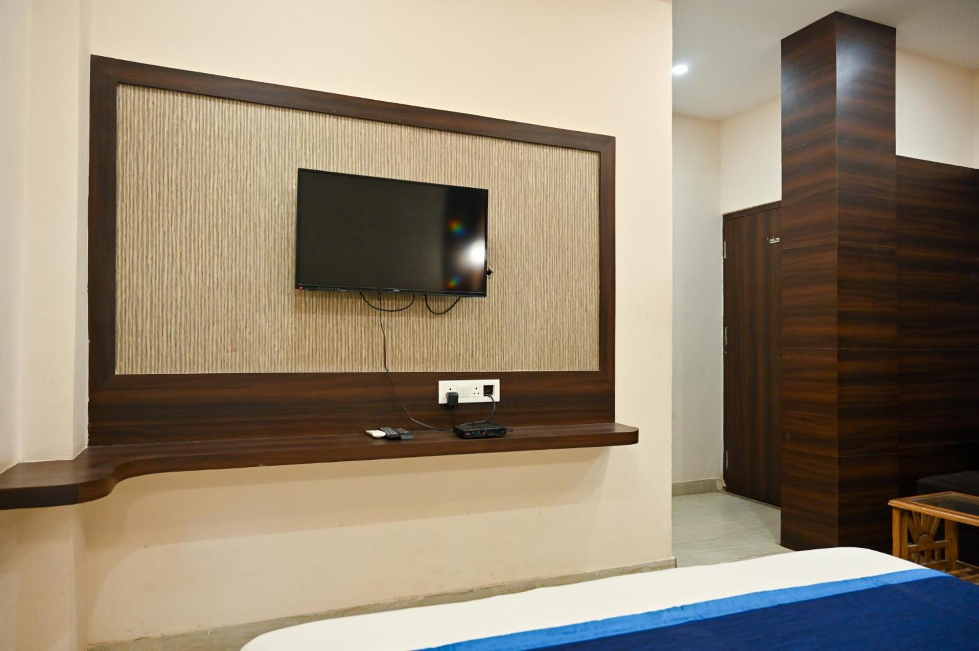 Hari Gopal Hotel
