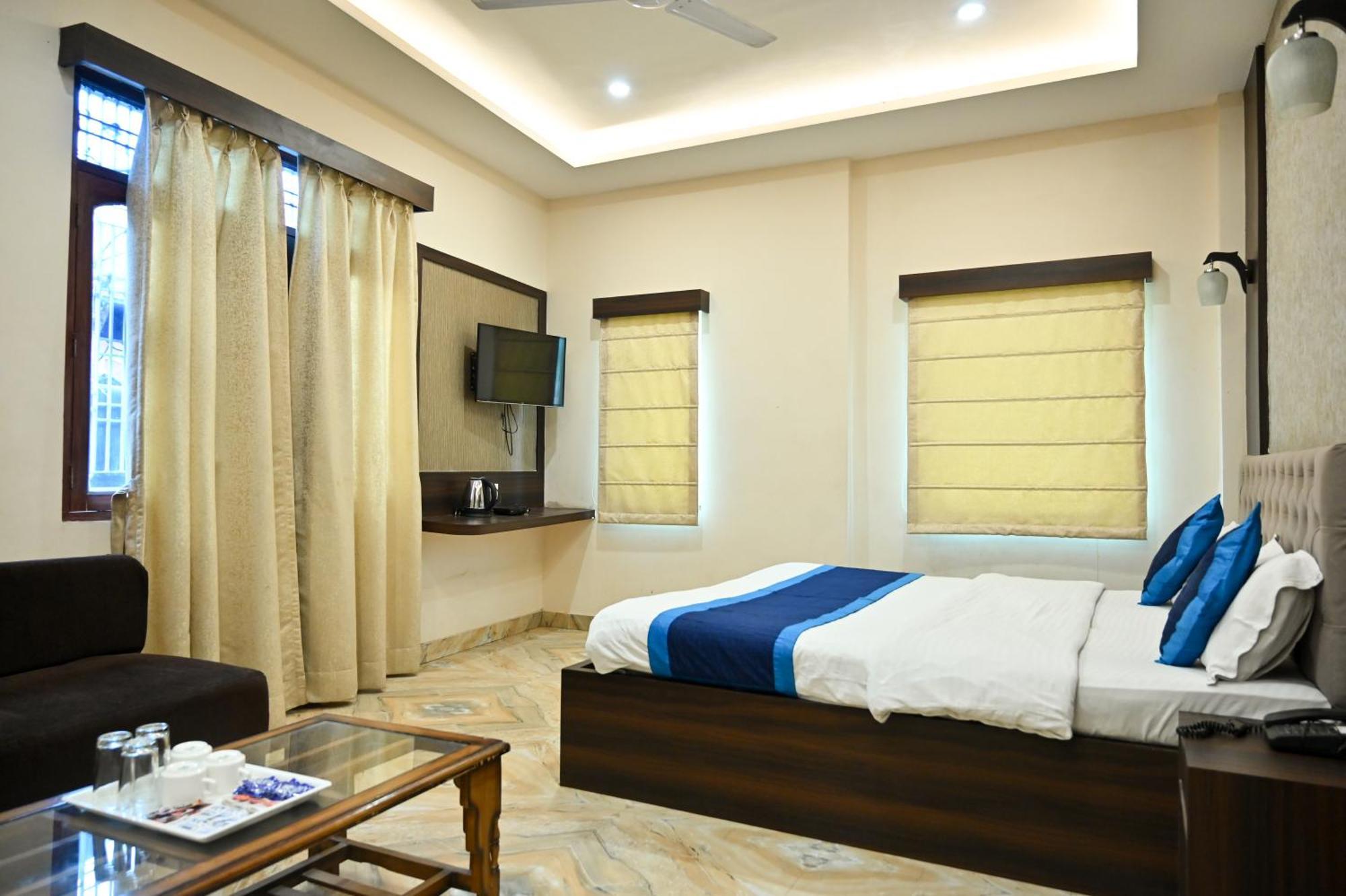 Hari Gopal Hotel 3*