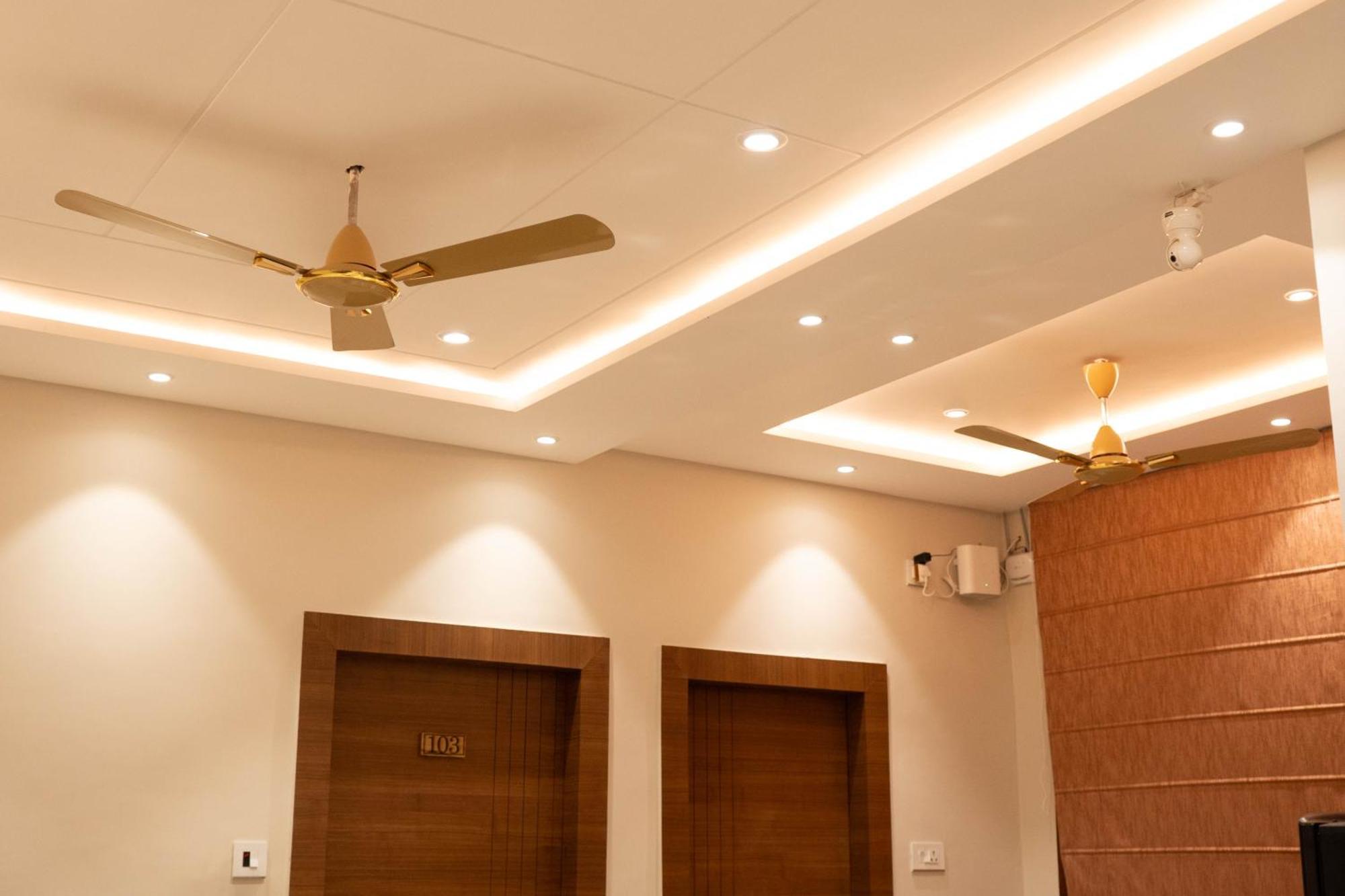 Golden Grove Bed & Breakfast Varanasi