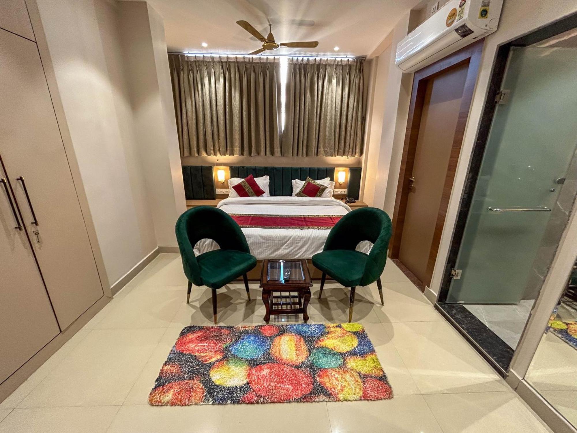 Golden Grove Bed & Breakfast *