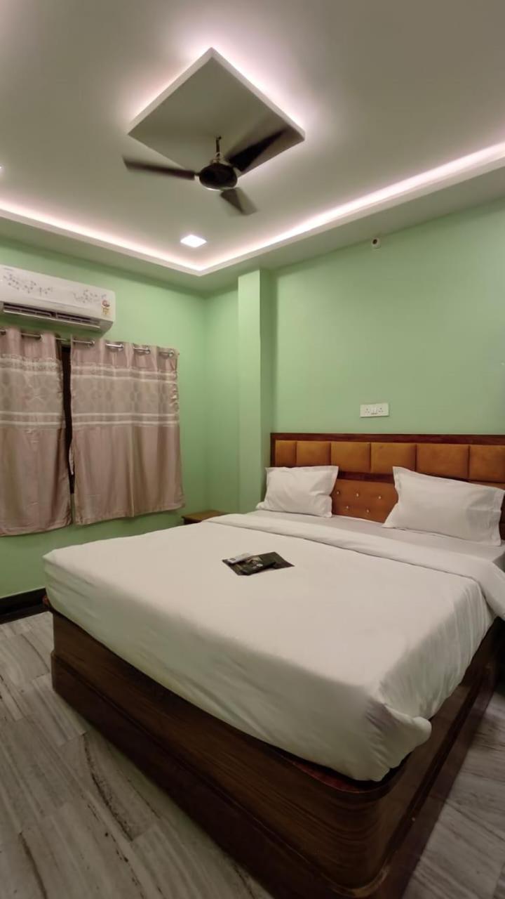 Guest house Aditya Residency