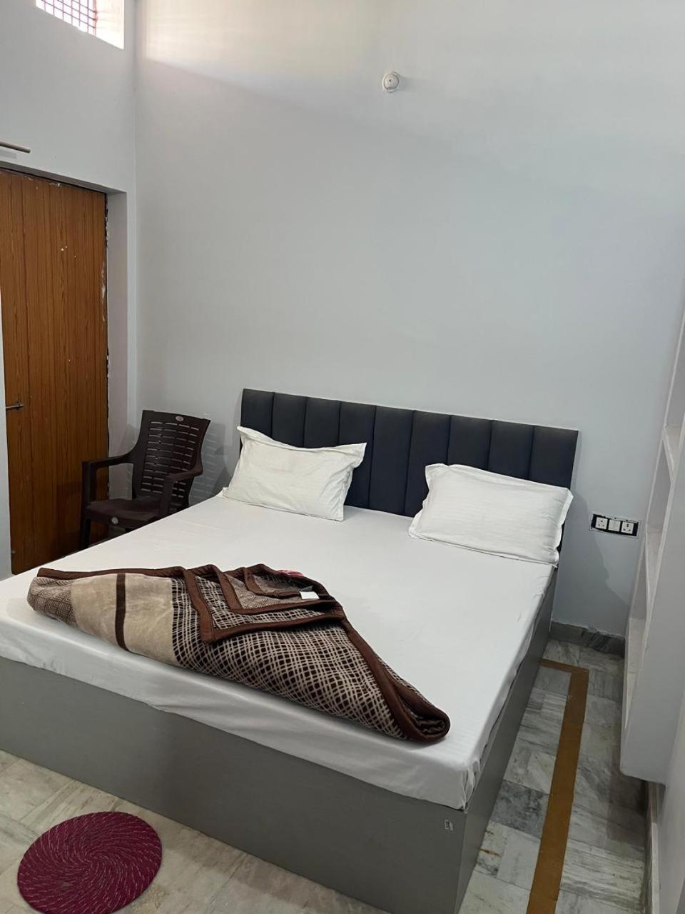 Guest house Shivashram *