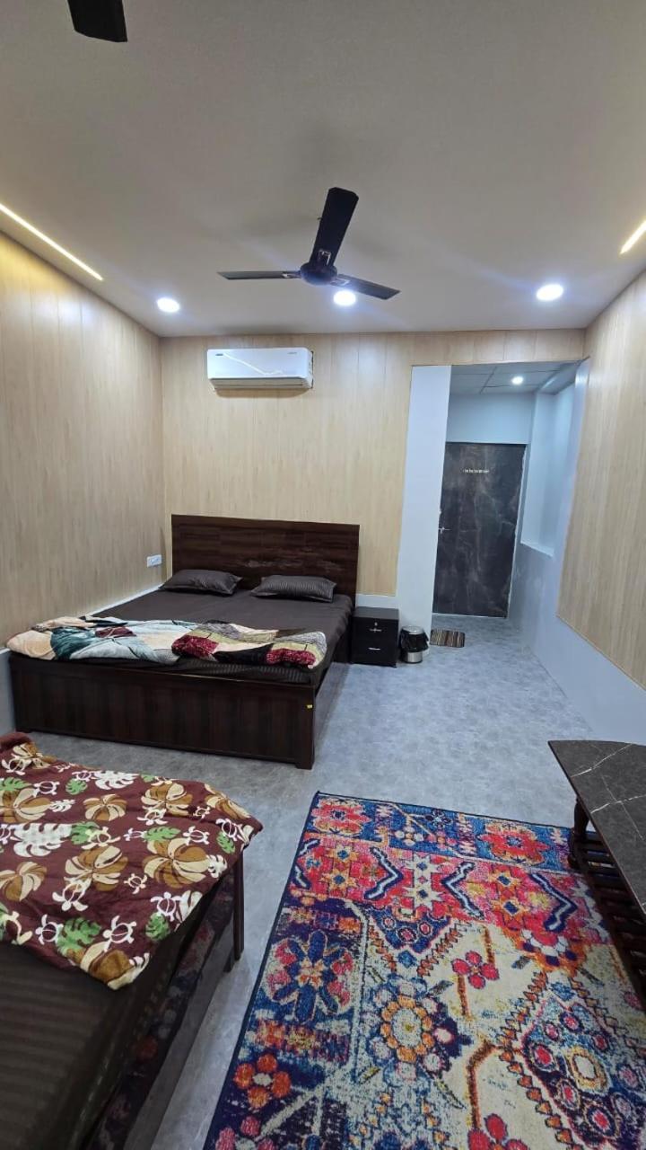 Luxe * Varanasi