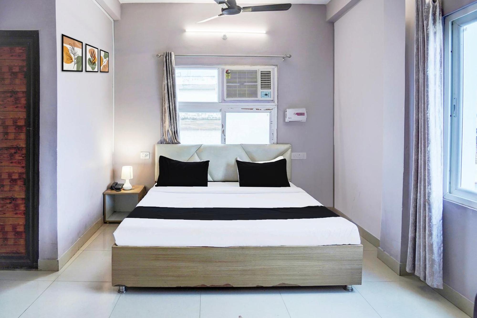 Super O Blw Kakarmatta Near Banaras Junction Hotel