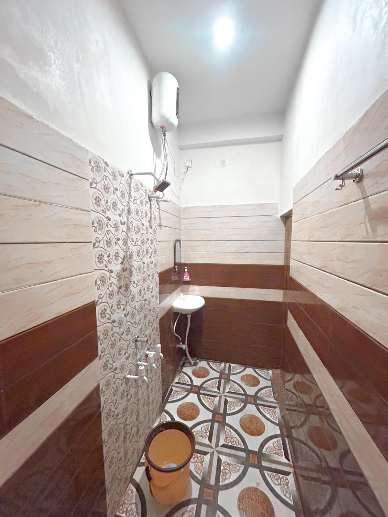 Apartment 7bhk Flats Kashi Vishwanath Jyotirling *