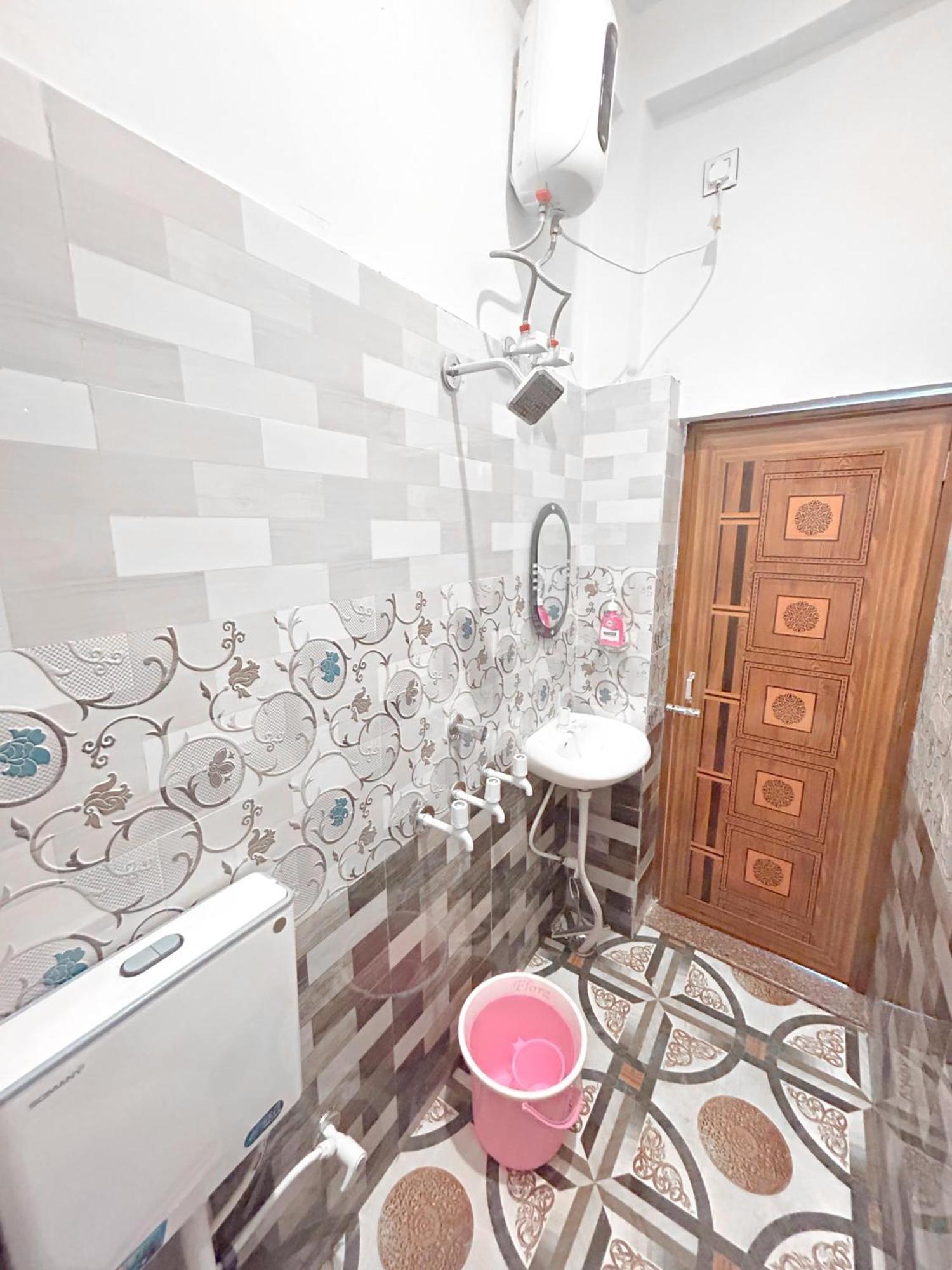 7bhk Flats Kashi Vishwanath Jyotirling Varanasi