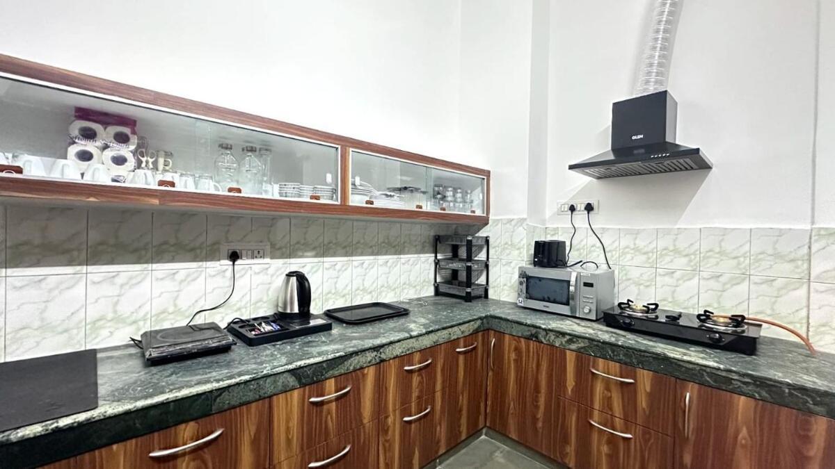 Apartment Singhasth 2bhk In Heart Of Jagatganj Benaras