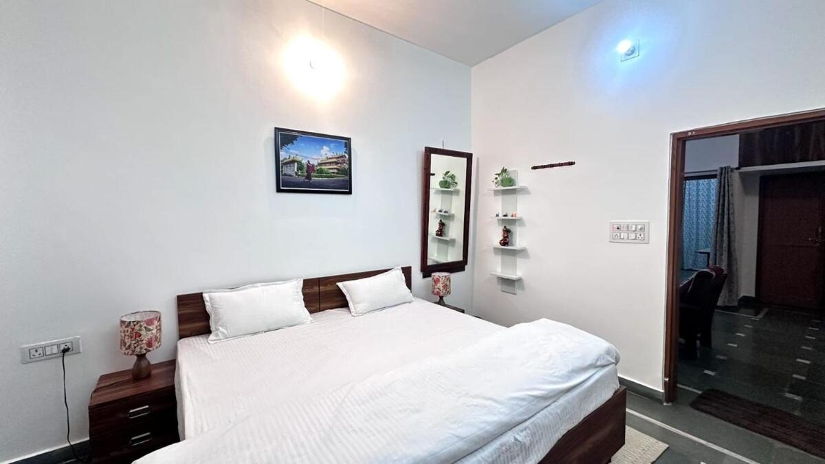 Apartment Singhasth 2bhk In Heart Of Jagatganj Benaras Varanasi