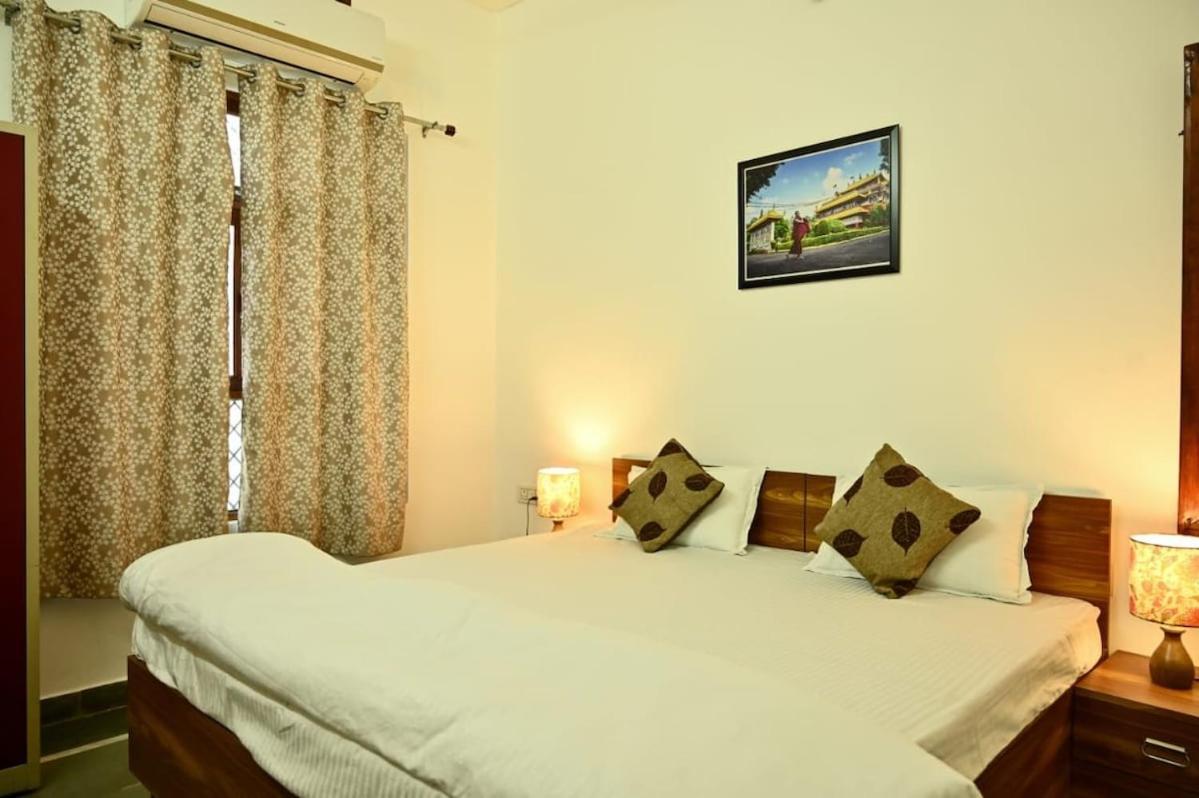 Singhasth 2bhk In Heart Of Jagatganj Benaras *