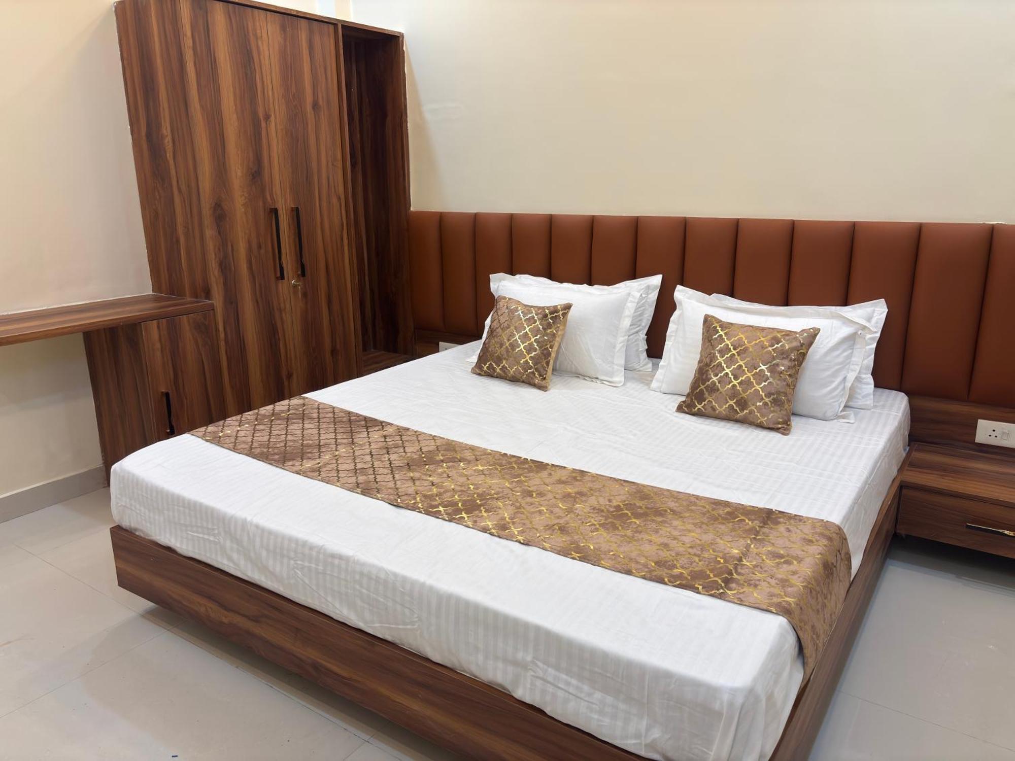 Homestay Yash Residency *
