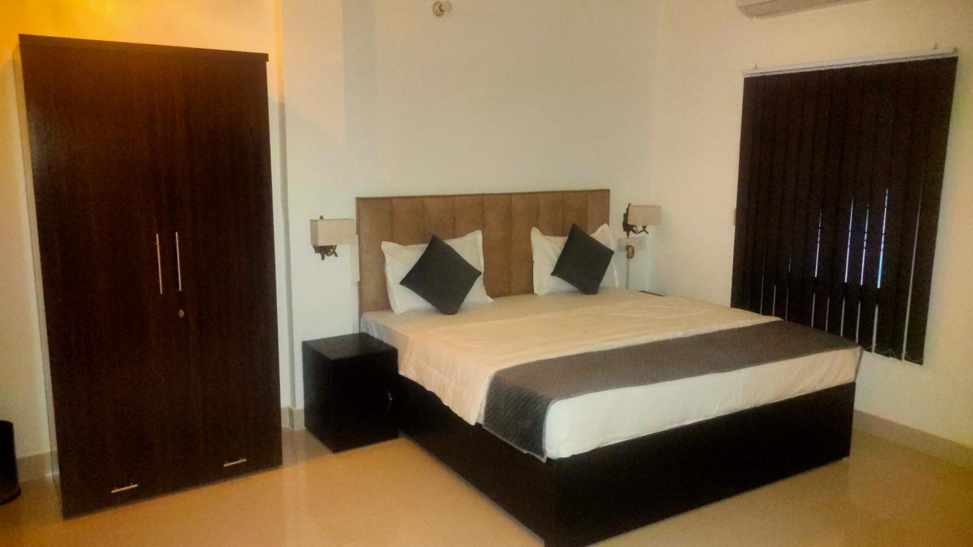 Rudraksh Paradise Bed & Breakfast Varanasi