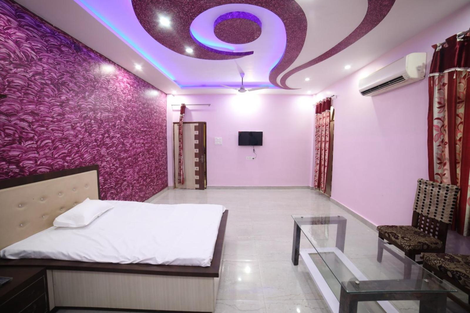 Shiva Sangam Palace Guest house