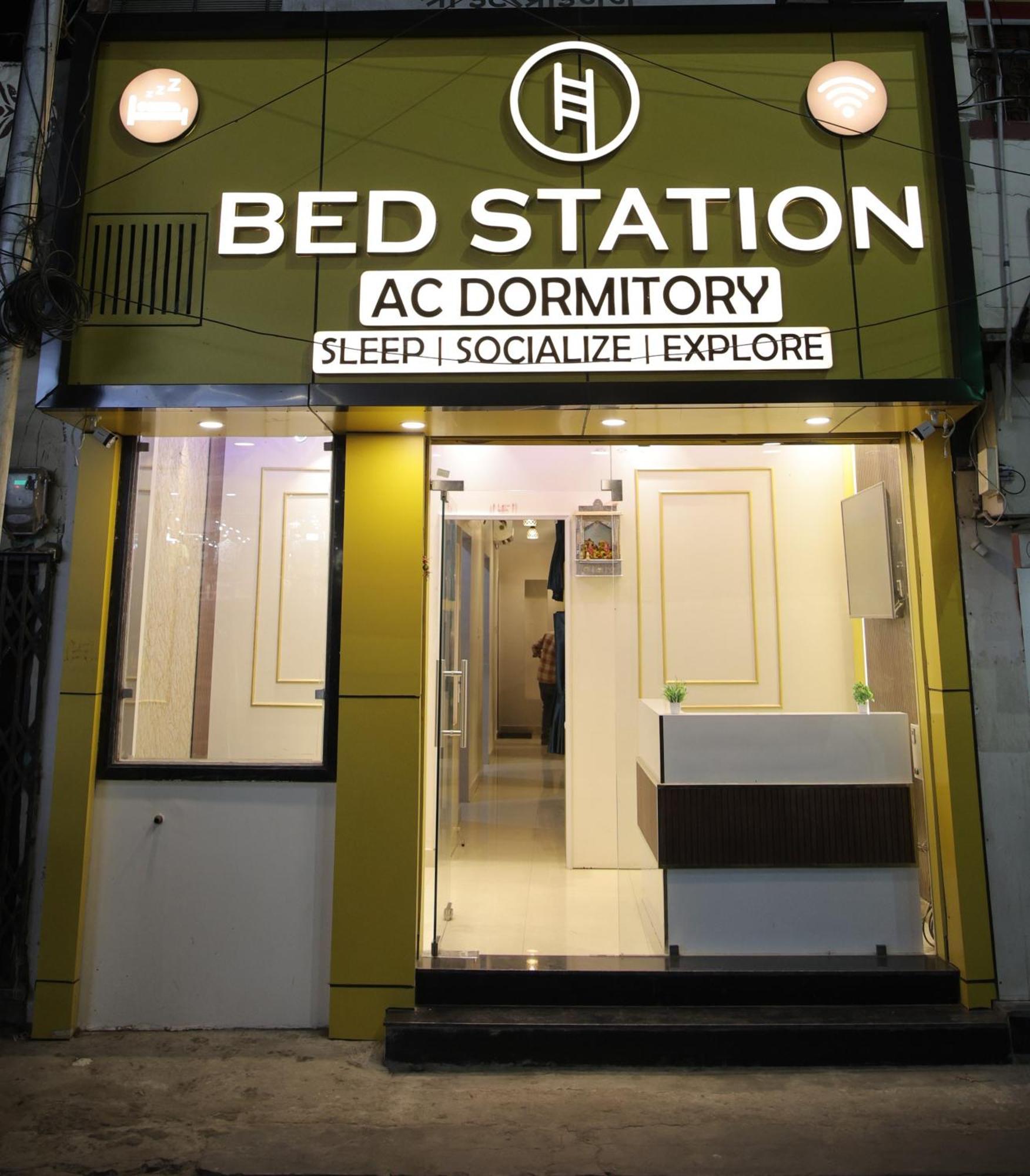 Bed Station Ac Hostel