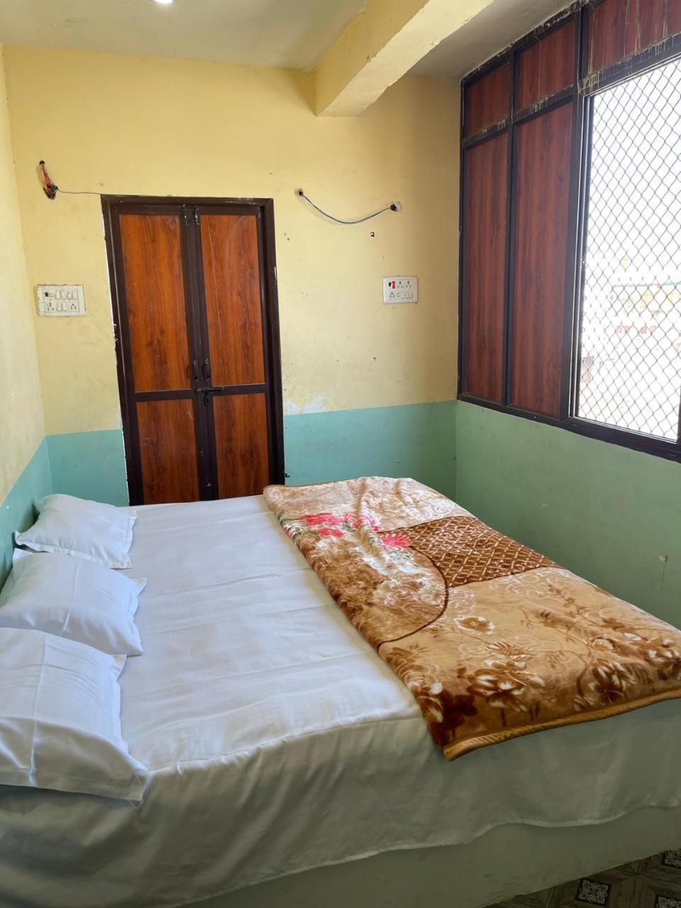 Homestay Shree Kedareshwar Bhavan *