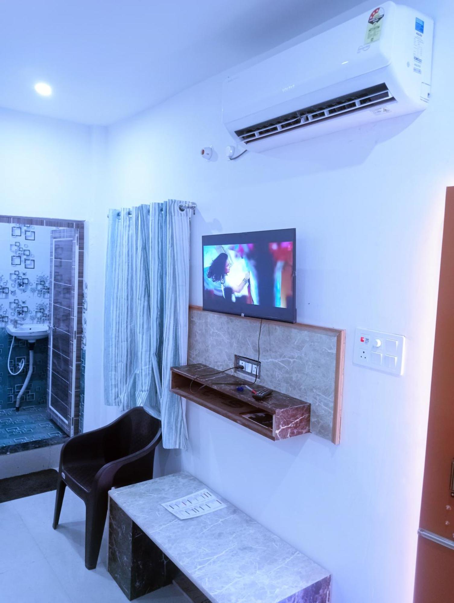 The Rainbow Residency Guest house Varanasi