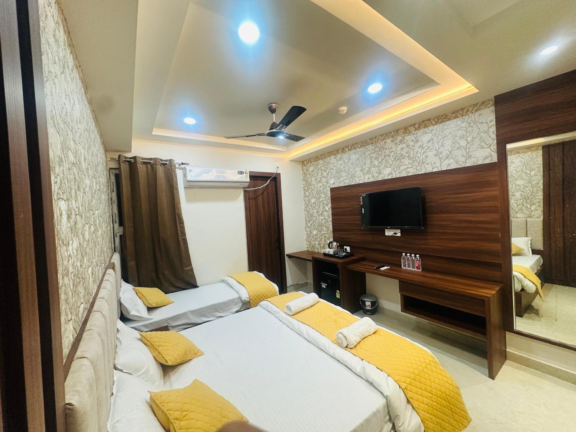 Hotel Deep Palace 5*