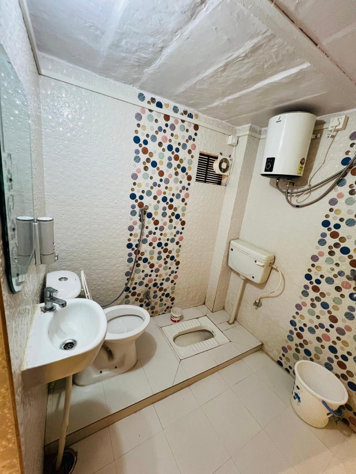 Bhagwati Paying Guest house Varanasi