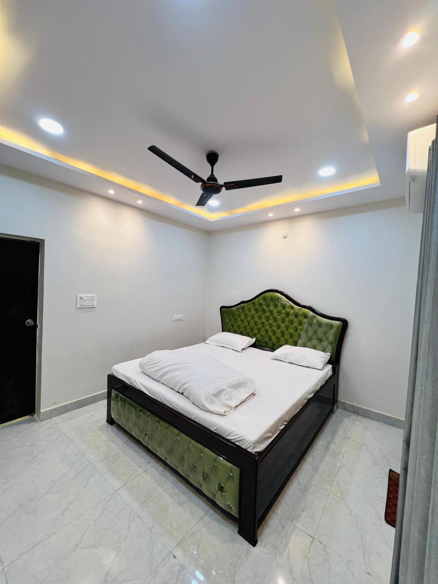 Bhagwati Paying Guest house Varanasi