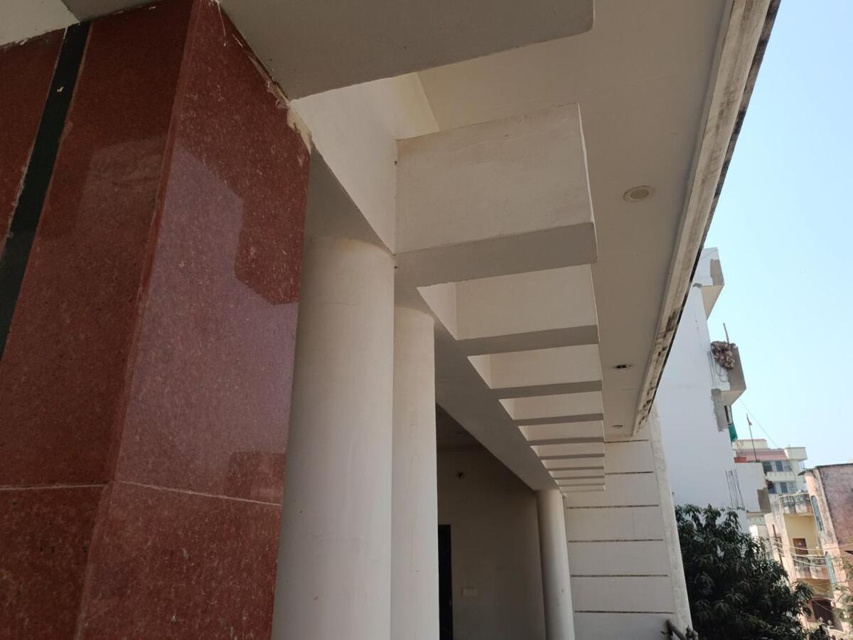 Krishna 3bhk Apartment *