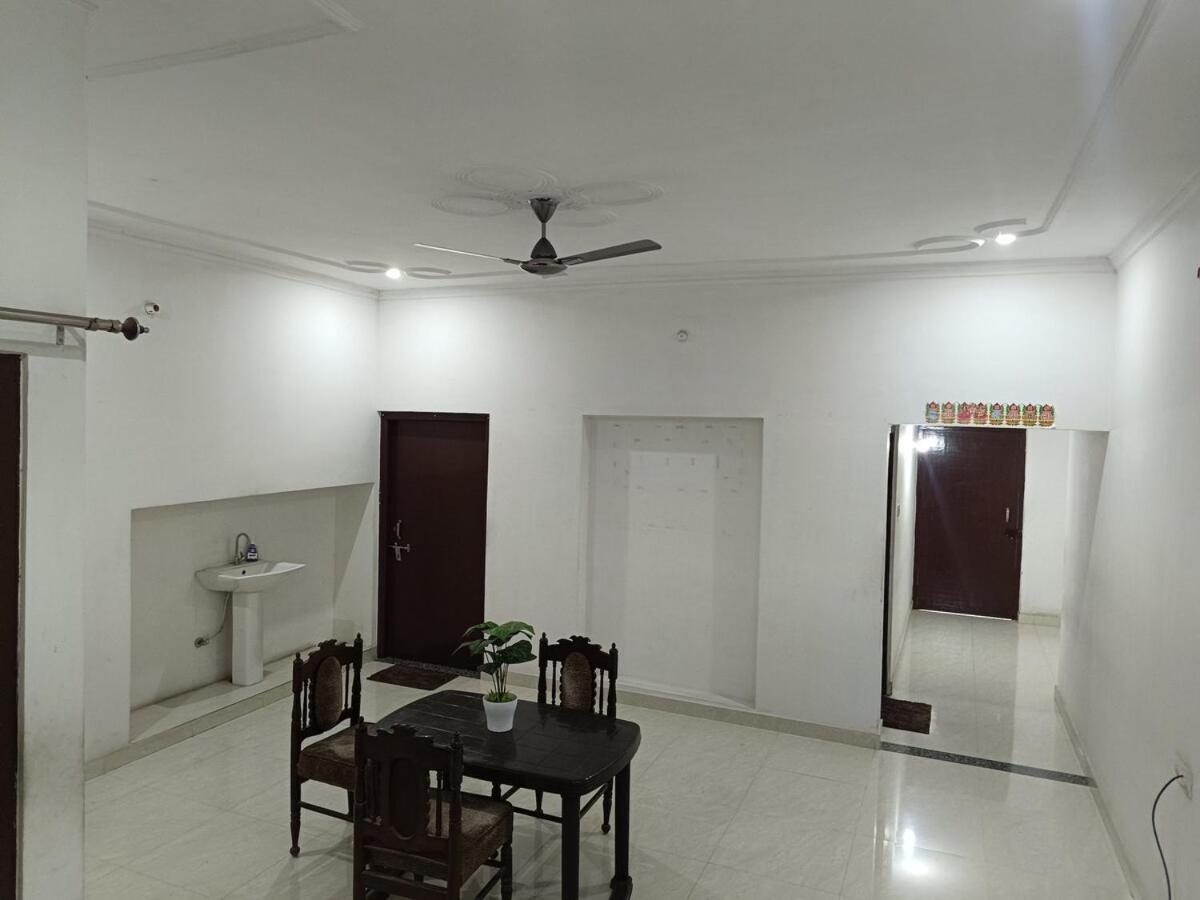 Krishna 3bhk Apartment