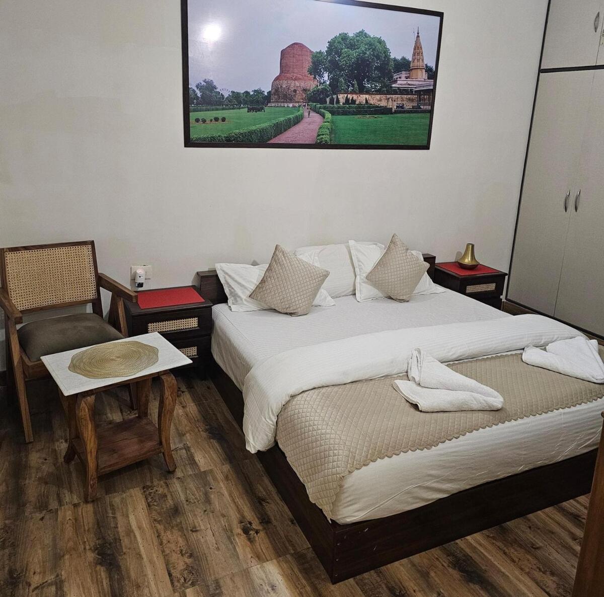 Apartment Ganga Ghat 2 Bhk With Kitchen Parking And Lift *