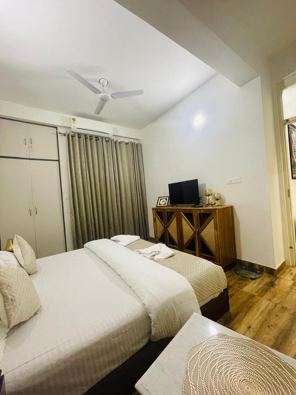 Ganga Ghat 2 Bhk With Kitchen Parking And Lift