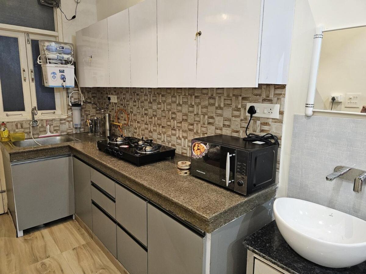 Ganga Ghat 2 Bhk With Kitchen Parking And Lift Apartment