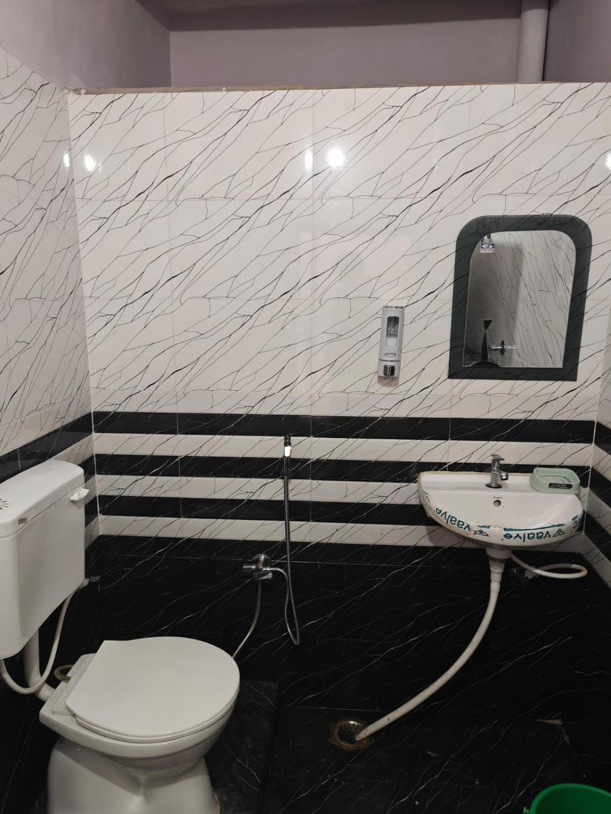 Aparajita Paying Guest house *