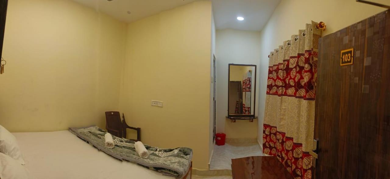 Sanskriti Guest house Varanasi