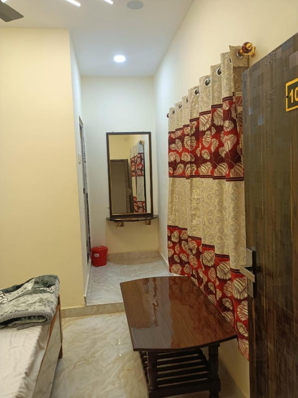 Sanskriti Guest house Varanasi
