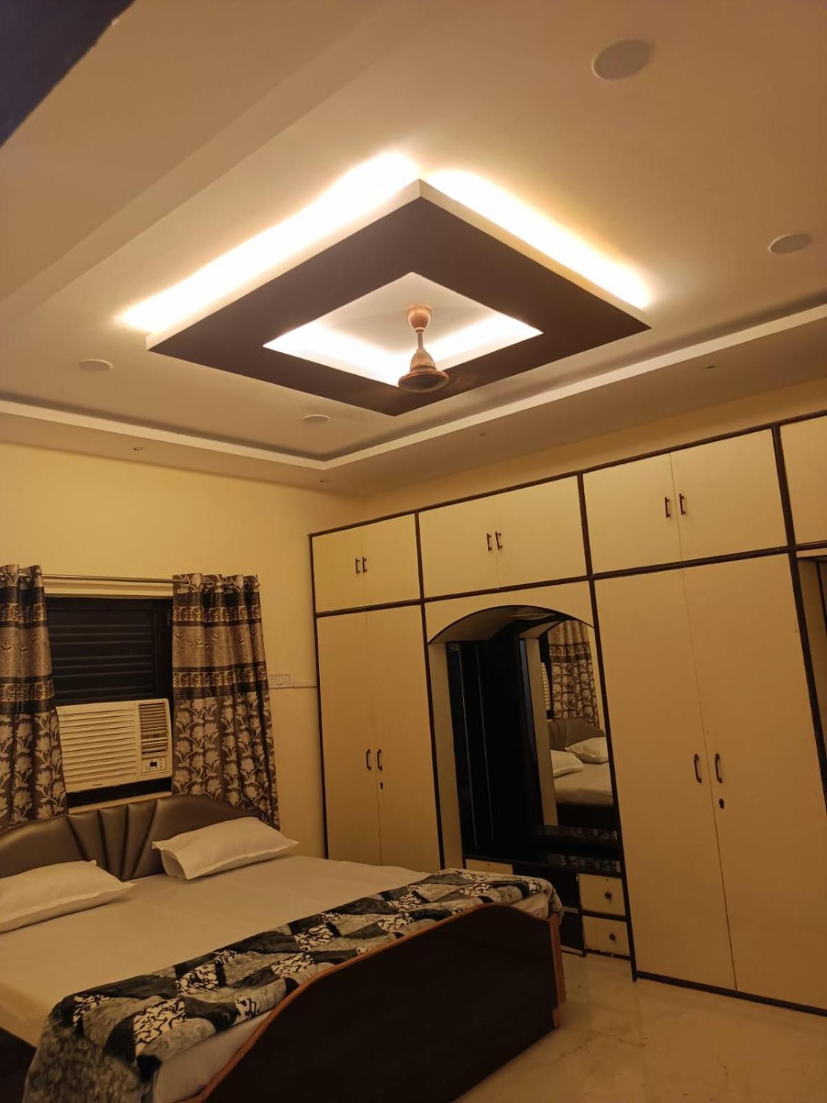 Sanskriti * Varanasi