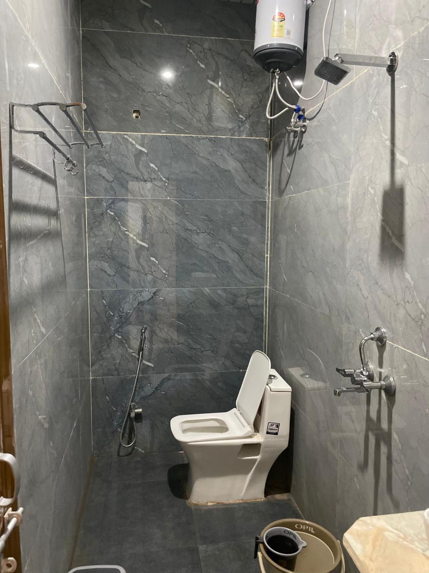Hotel The Kashi 3*