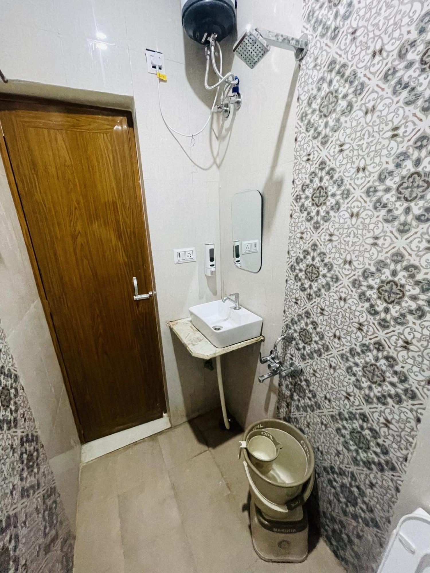 The Kashi Hotel 3*
