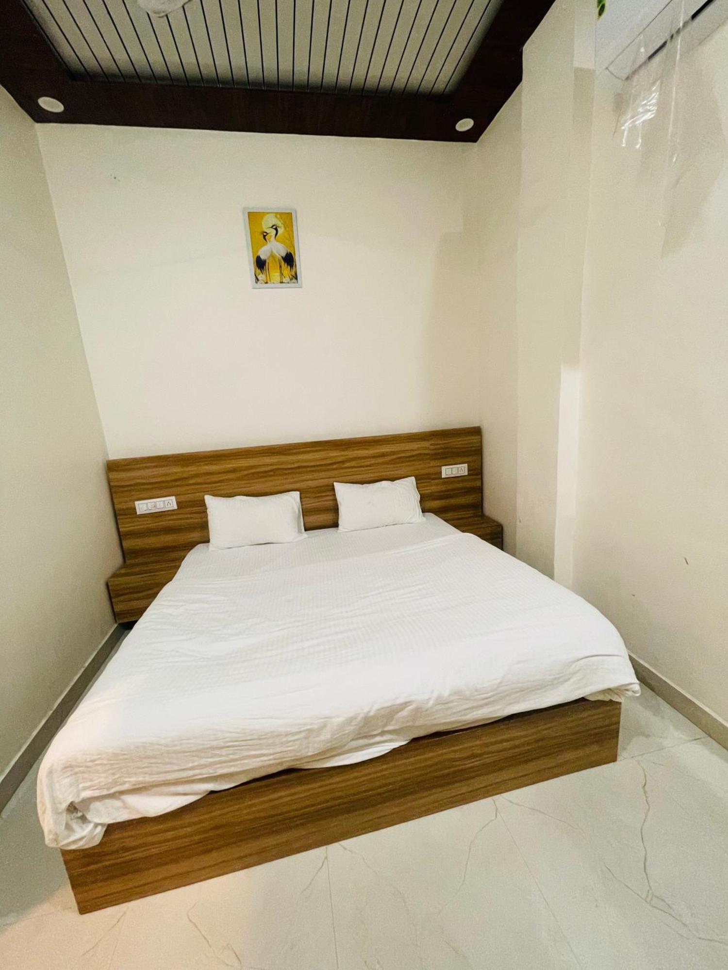 Hotel The Kashi 3*