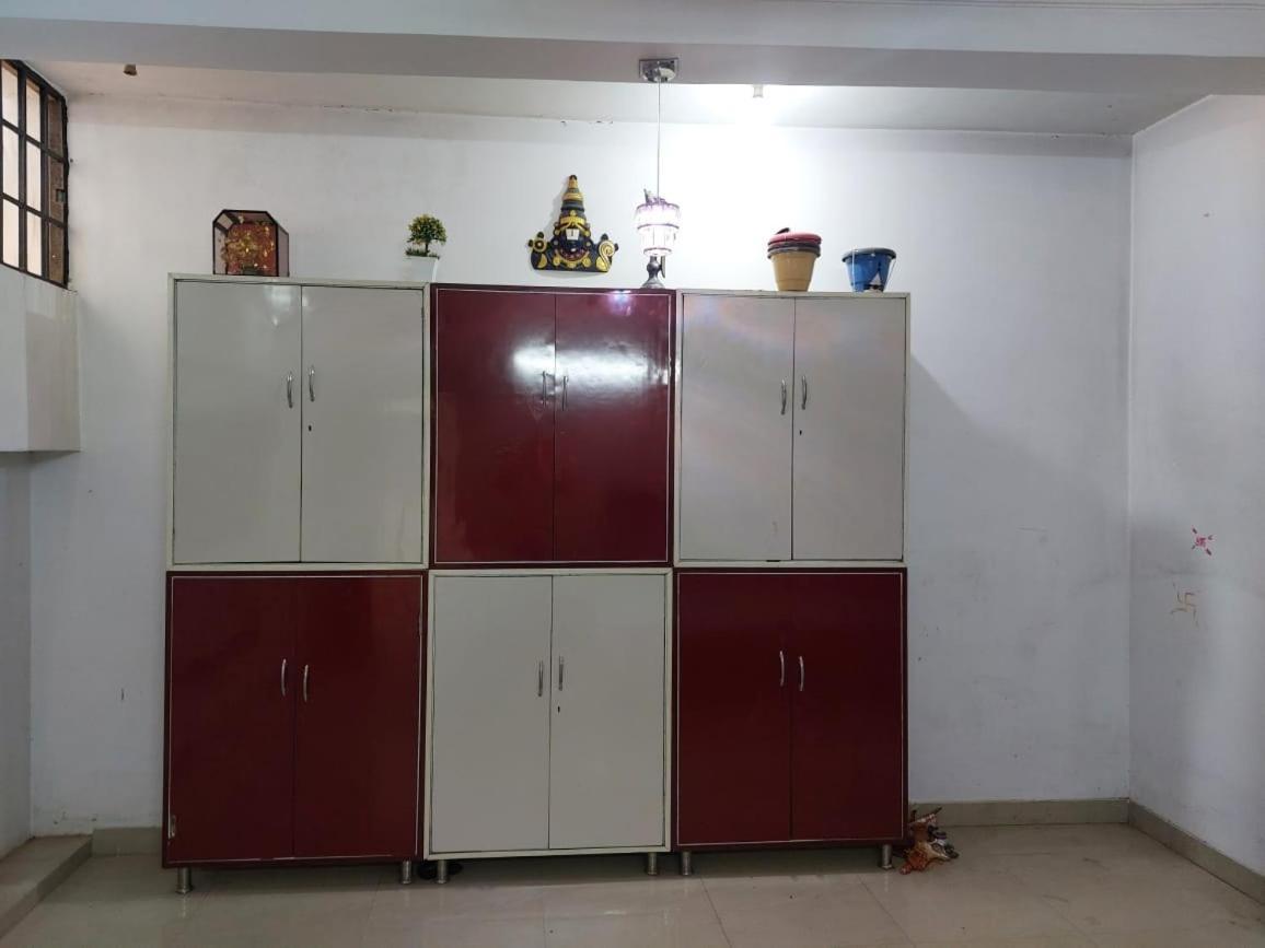 Varanasi Bed And Breakfast Homestay *