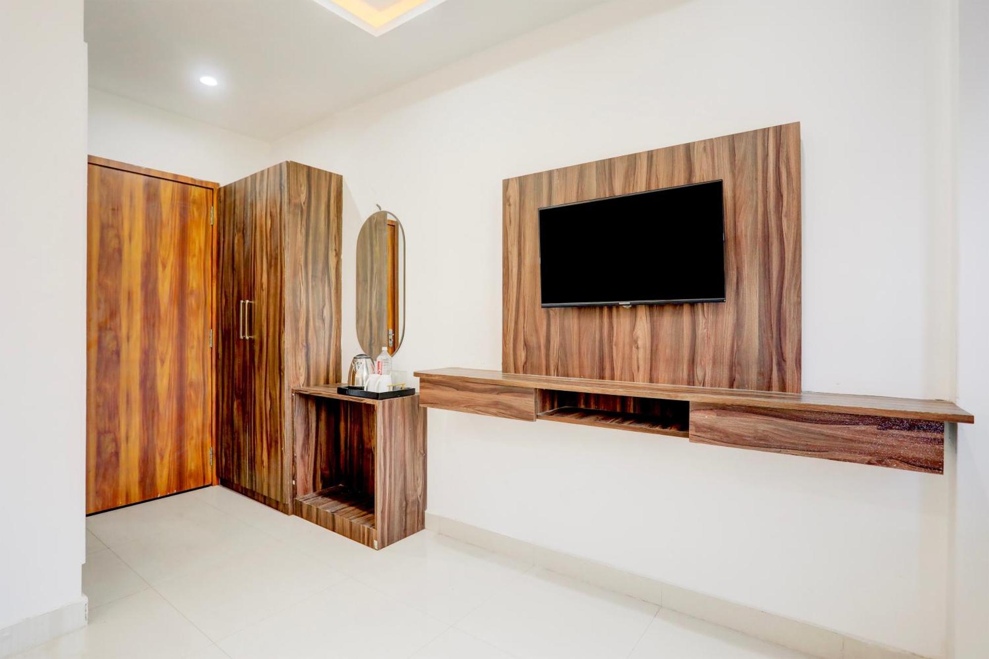 Hotel O Natraj Paying