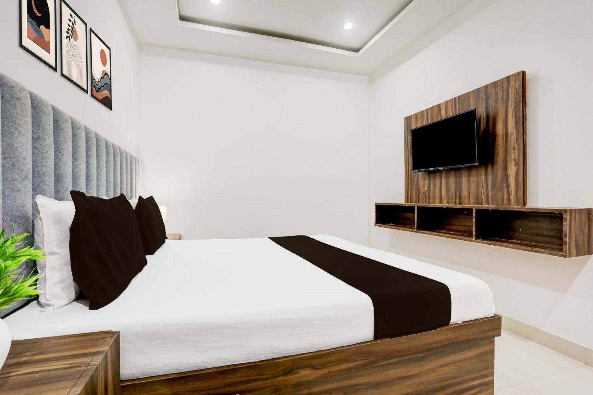 Hotel O Natraj Paying Varanasi