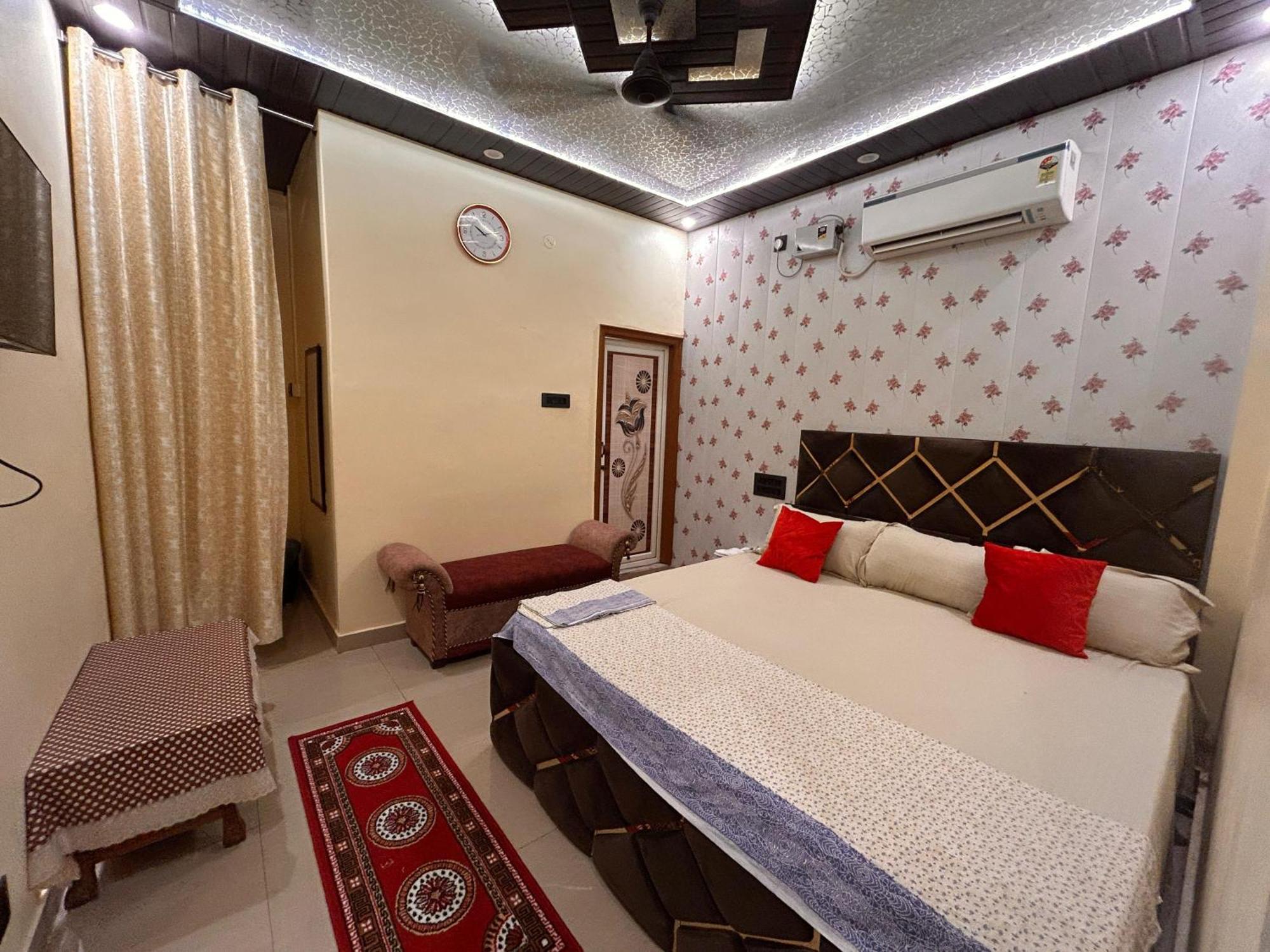 Hostel Temple Town Homes Assi Ghat Varanasi