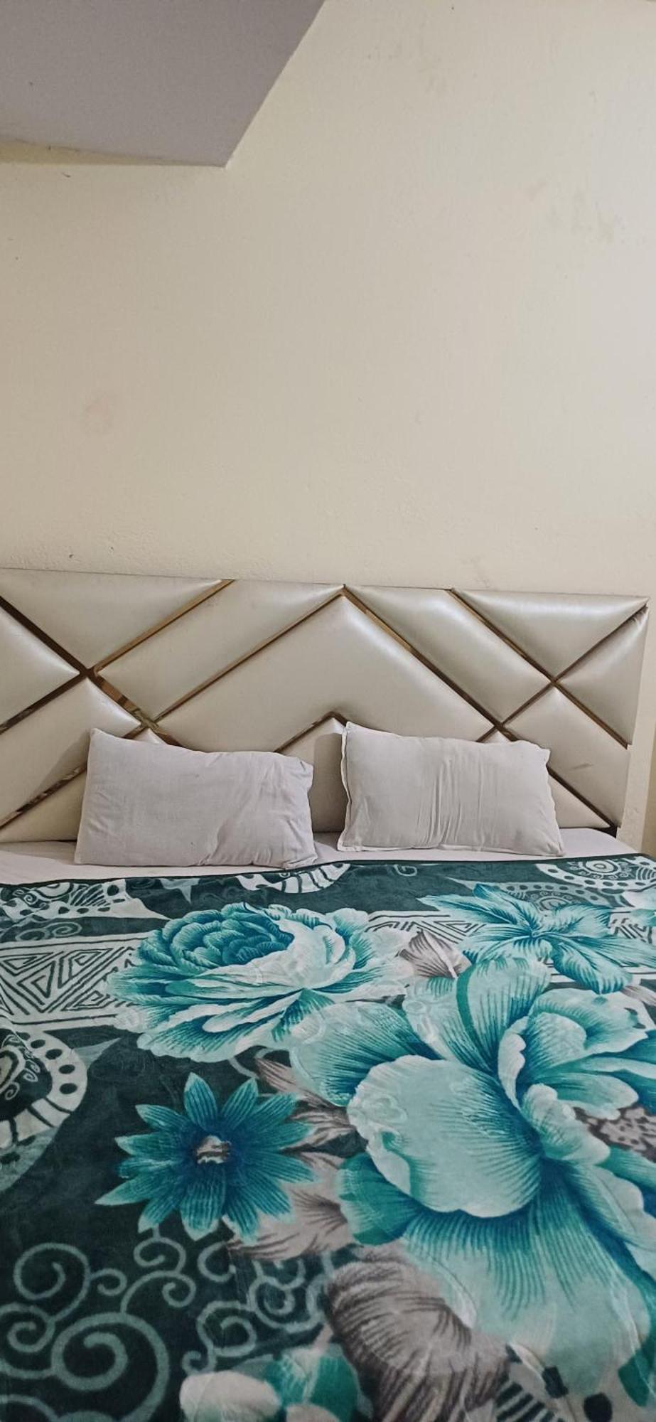 Kashi Darshan Guest house