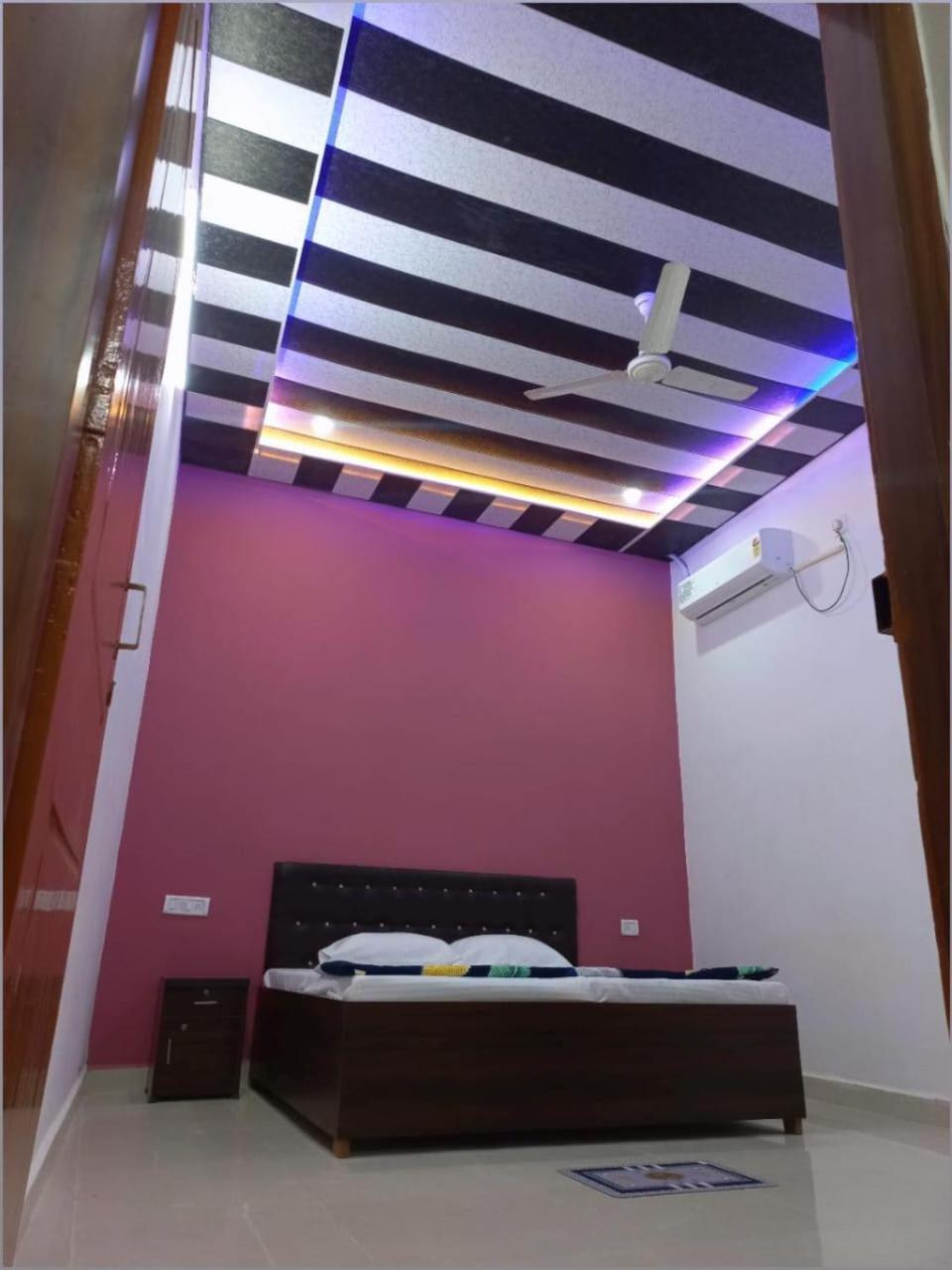 Raghukul Royal Guest house Varanasi