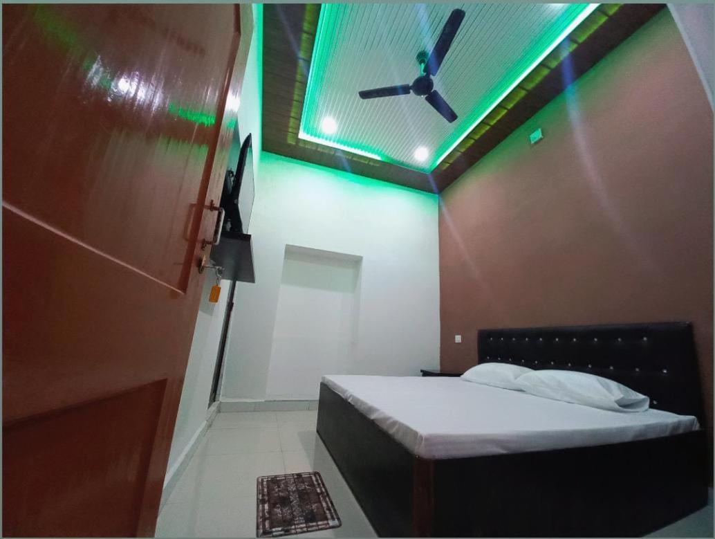 Raghukul Royal Guest house Varanasi