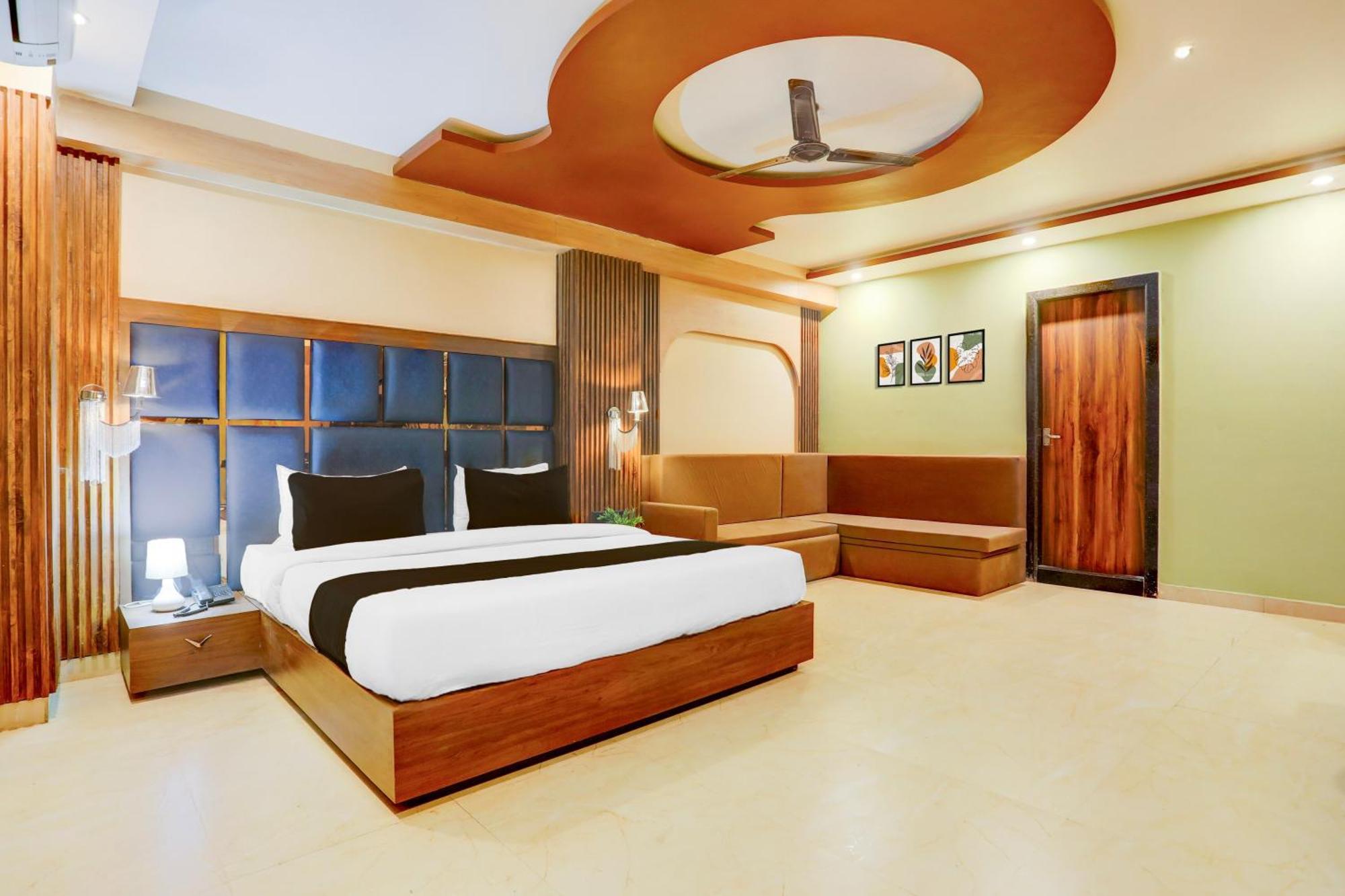 O Shivay Palace Hotel